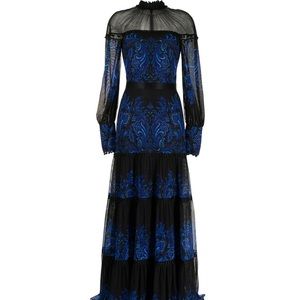 Black and blow dress New never wear without tag